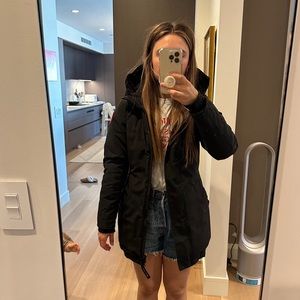 Black CANADA GOOSE WARM WINTER COAT